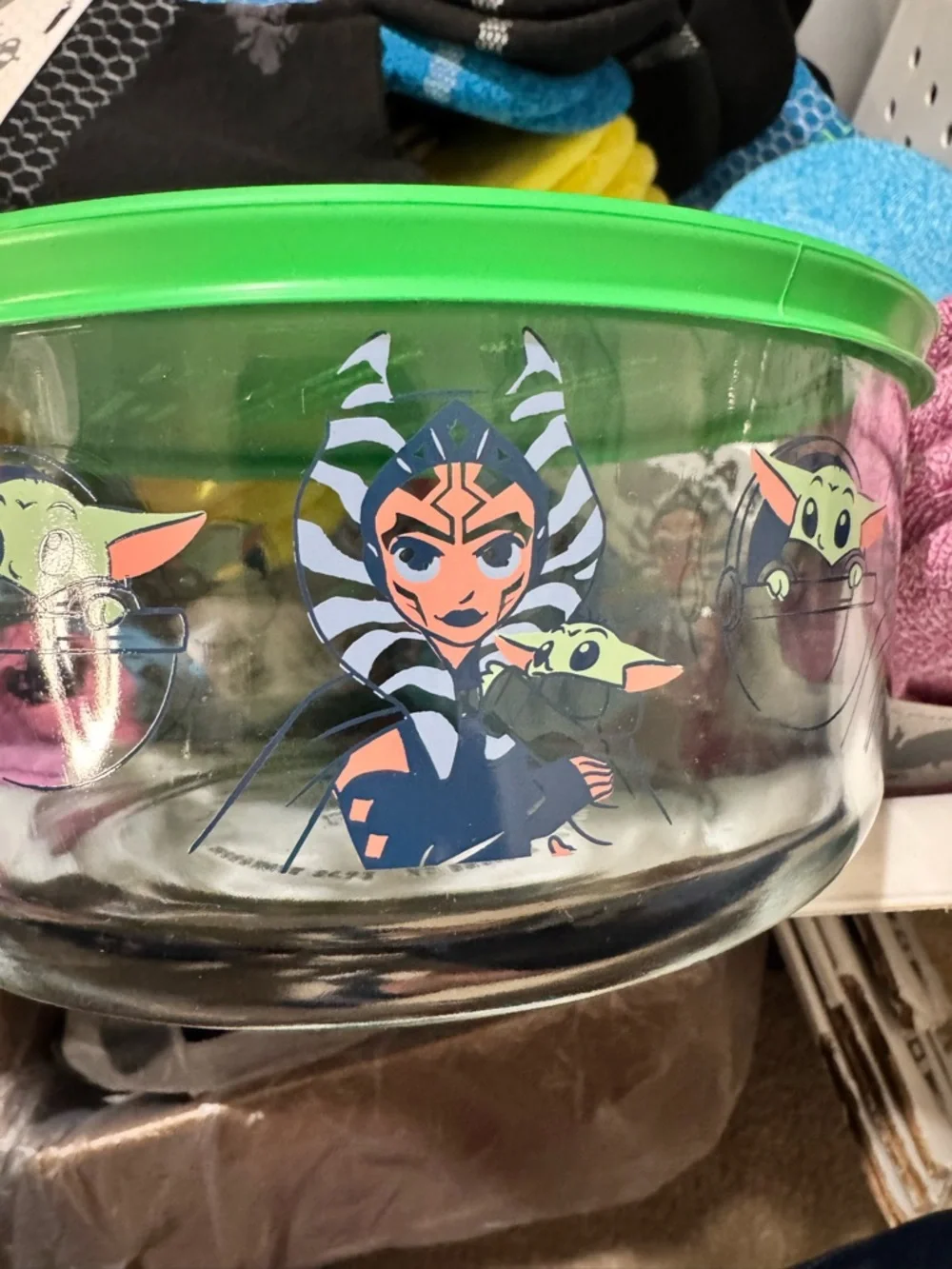 Pyrex 7 cup glass storage container with lid Star Wars Baby Yoda